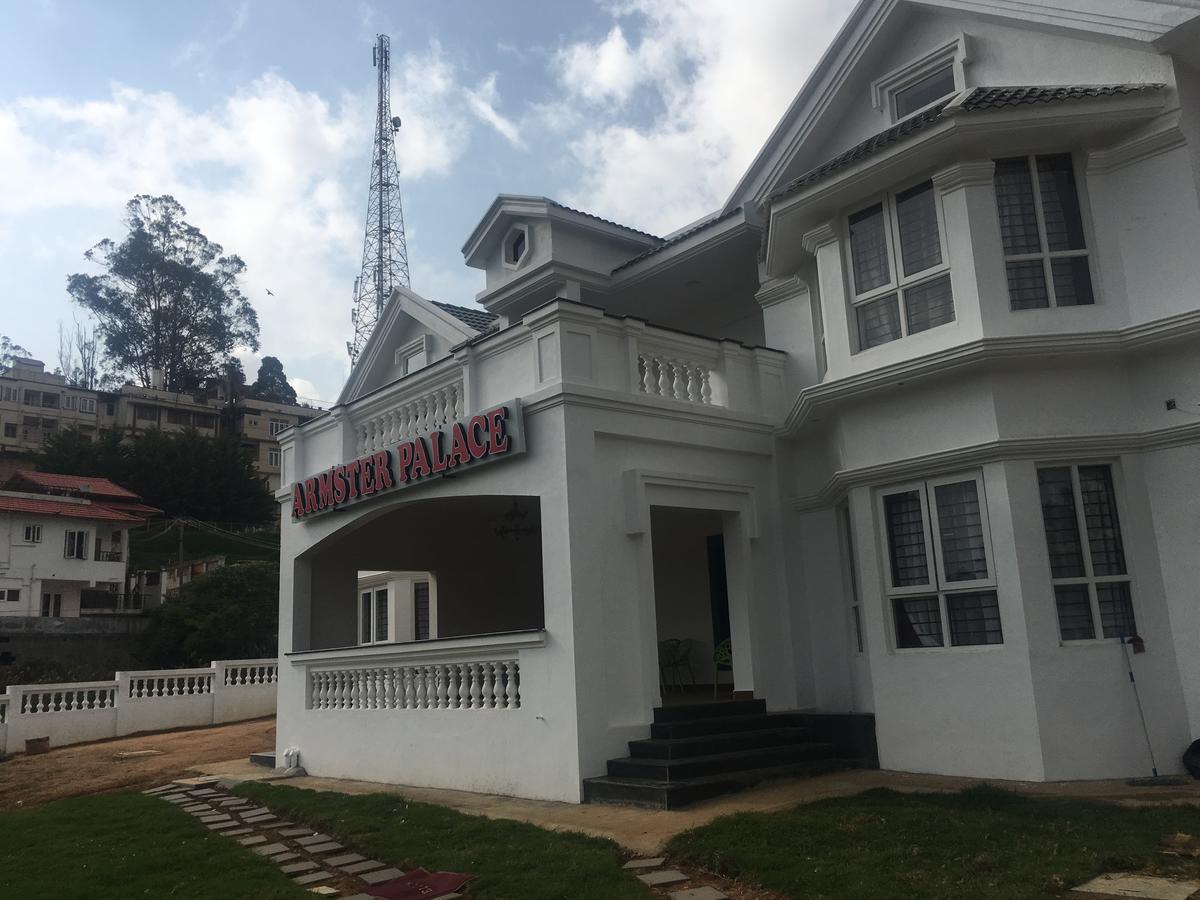Armster Palace Утакаманд Экстерьер фото